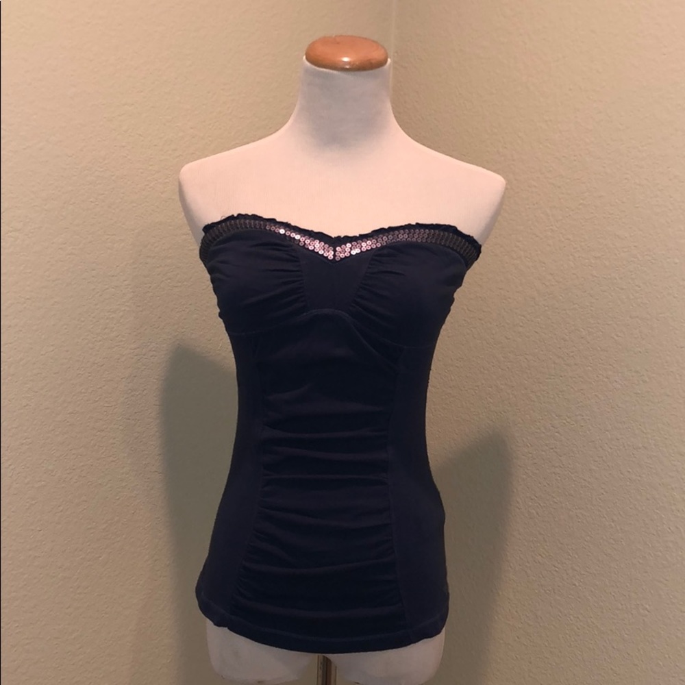 🔥3/$5 Tube Tops!🔥